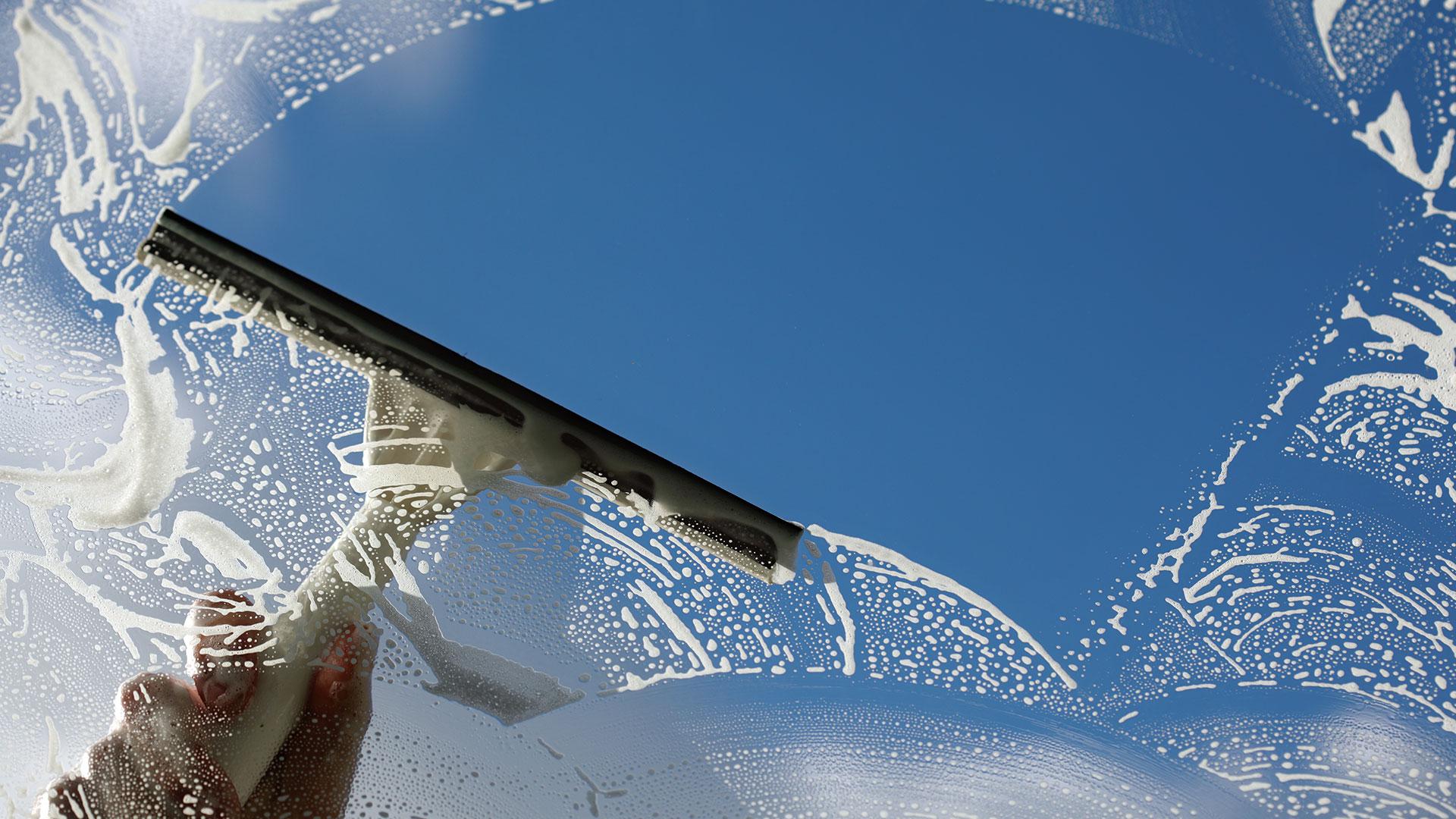 window cleaning and pressure washing benefits